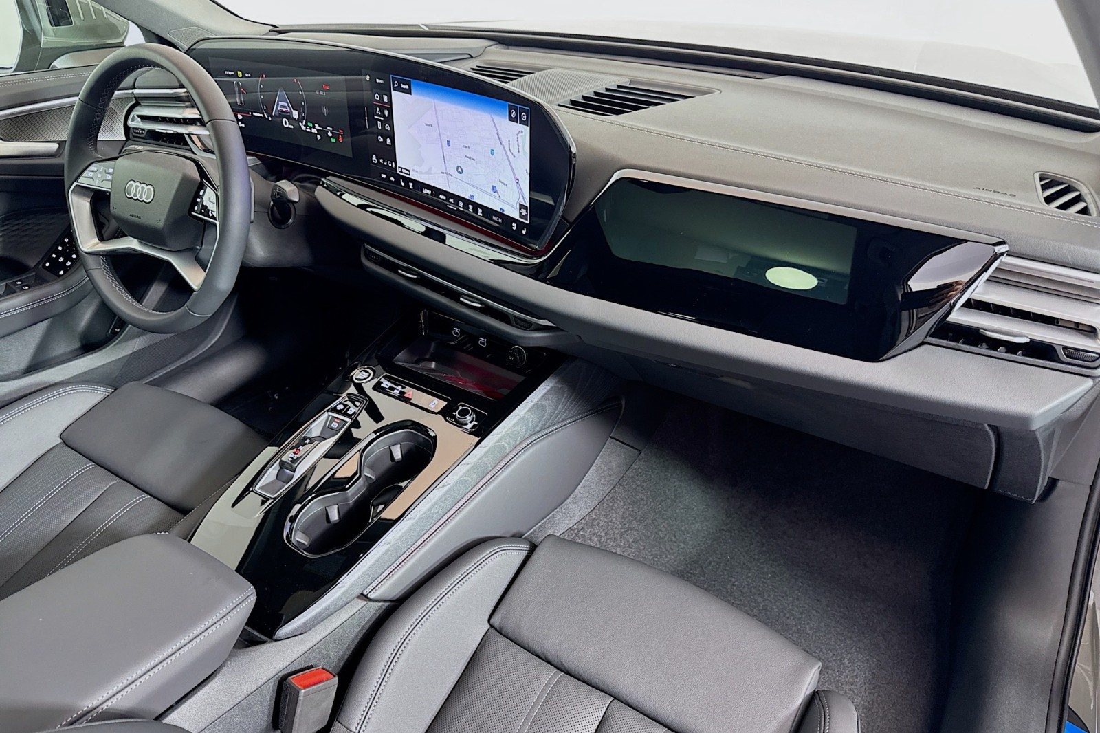 New 2025 Chronos Gray Metallic Audi Premium Plus 2.0 TFSI quattro image 28