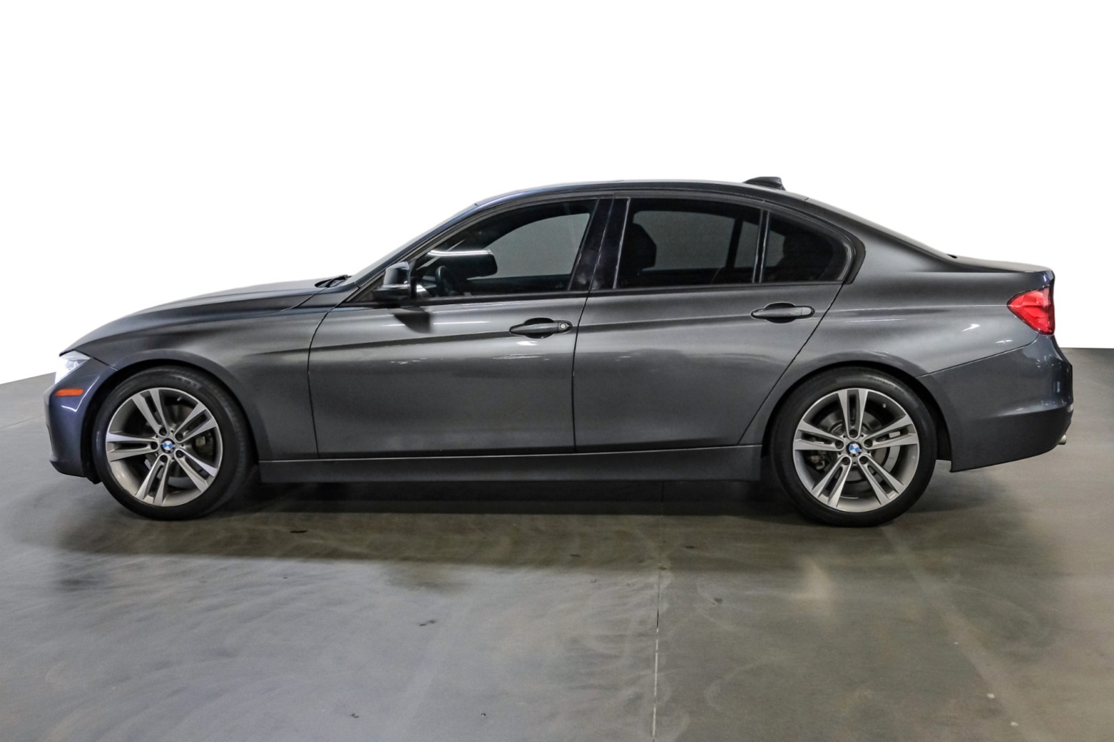 2014 BMW 3 Series 328i SportPkg PremiumPkg Navigation HIDLightingPkg 9