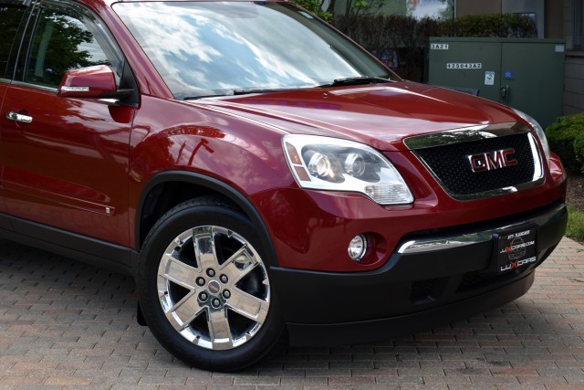 2010 GMC Acadia Navi Tech Pkg. Dual Moonroof 3rd Row Seats Head Up Display MSRP $48,490 5