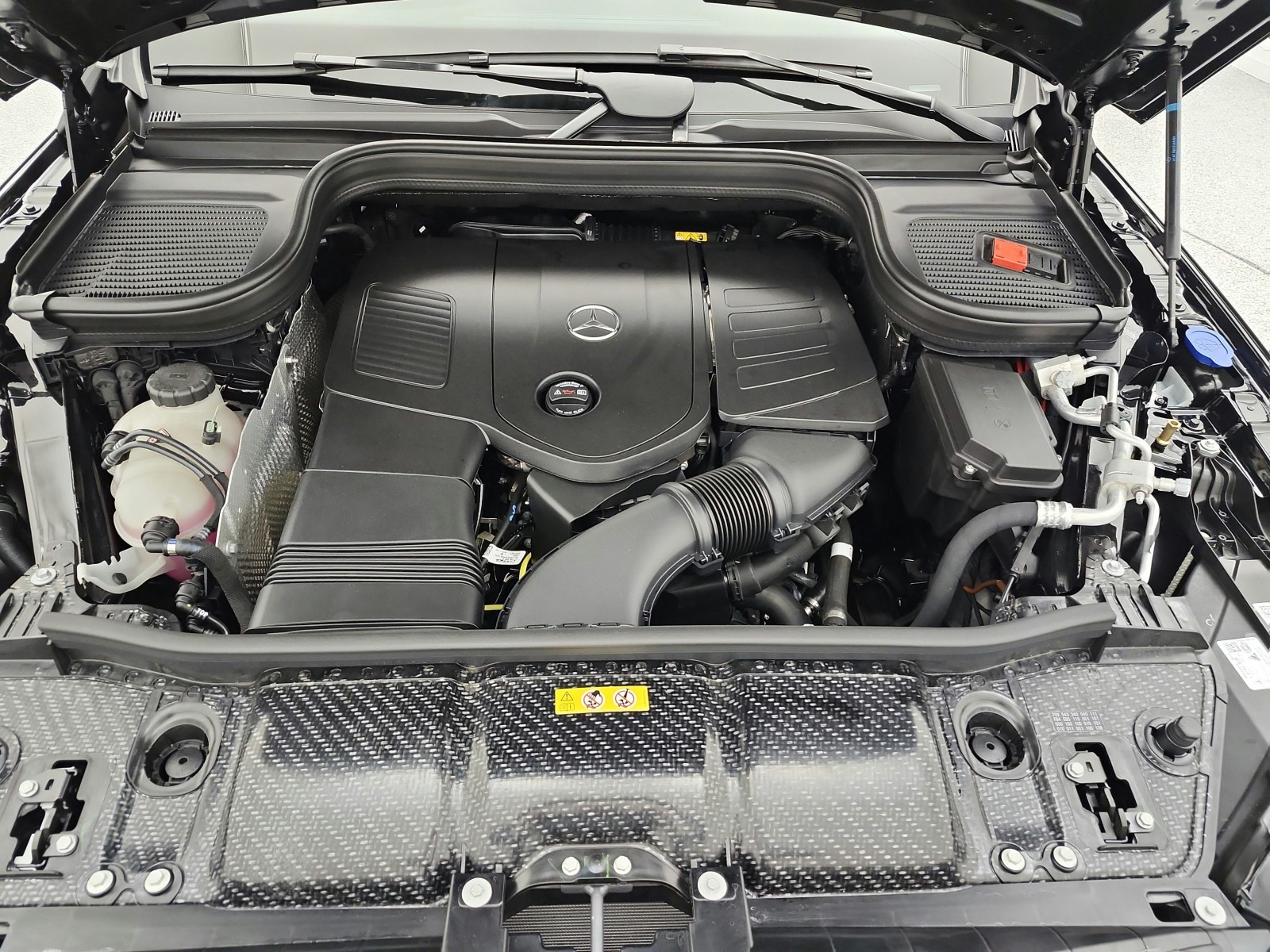 New 2026 Black Mercedes-Benz GLE 350 image 13
