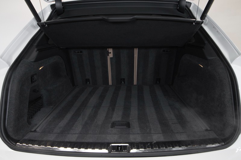 2024 Bentley Bentayga EWB Bentayga EWB Azure ($281,000 MSRP) *1-OWNER* in , 