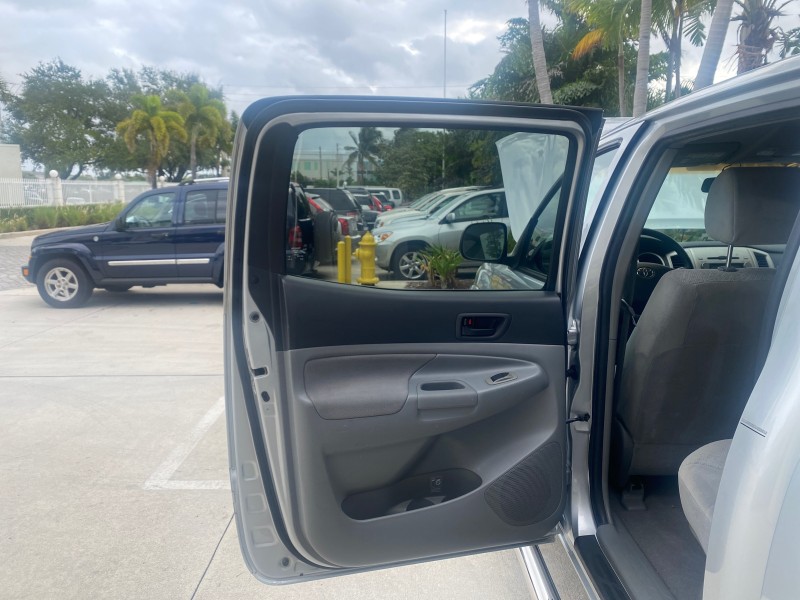 2006 Toyota Tacoma 1 OWNER 4WD CREW CAB in , 