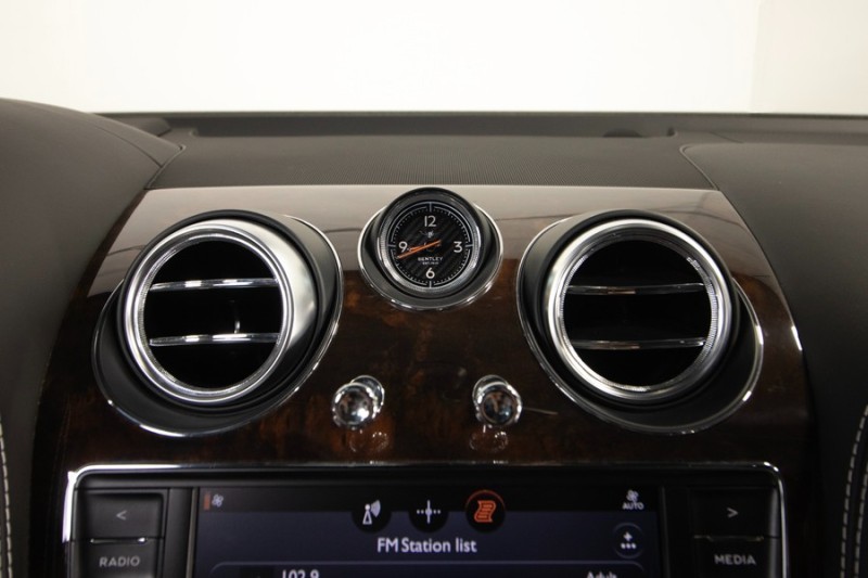 2017 Bentley Bentayga Bentayga W12 ($258,115 MSRP) *ONLY 14,000 MILES* *1-OWNER* in , 