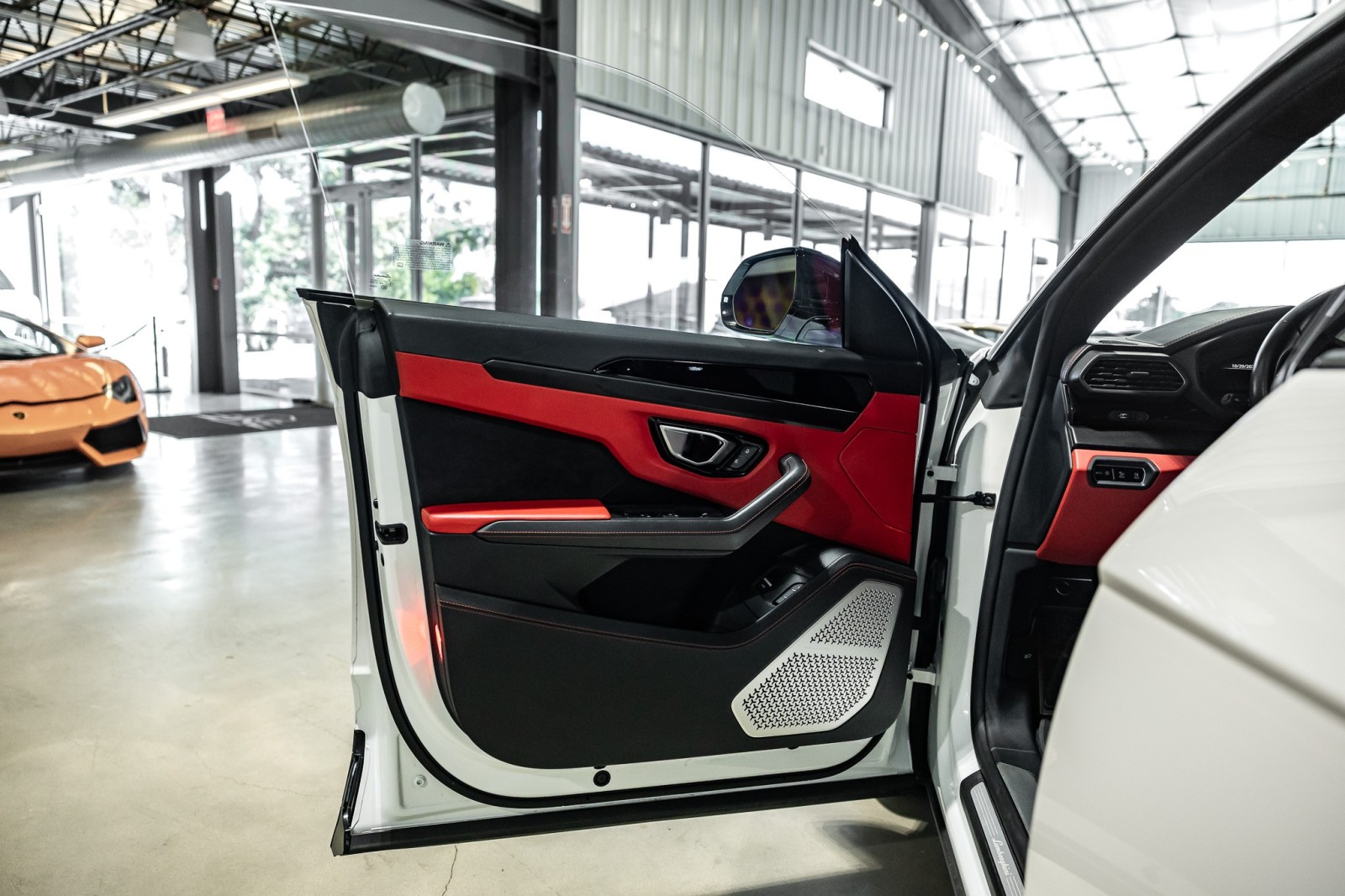 Used Car 2022 Lamborghini Urus  For Sale Under $200,000 In Boerne, Texas