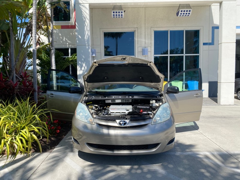 2006 Toyota Sienna VAN LE LOW MILES 78,653 in , 