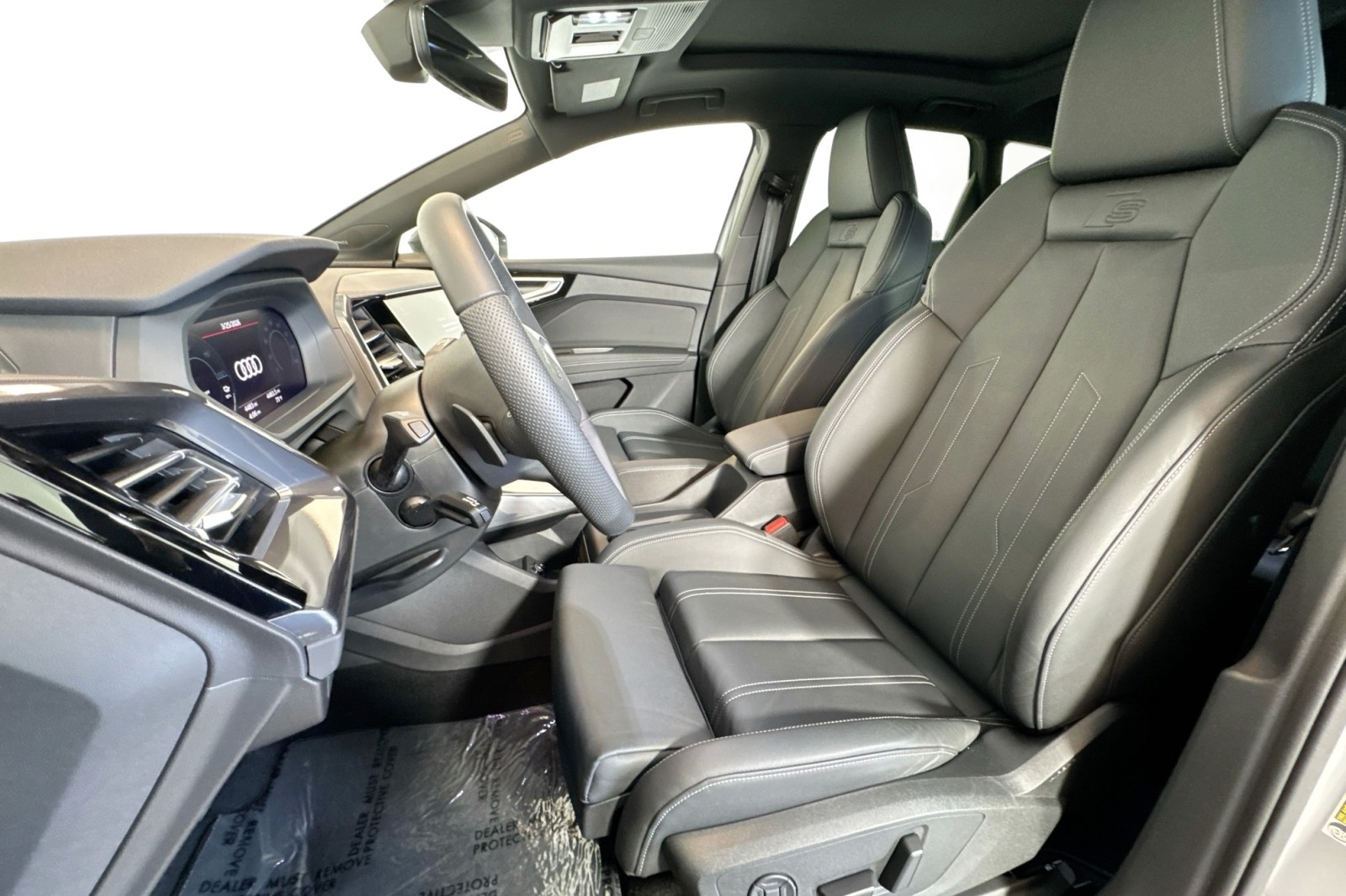 Used 2025 Pebble Gray Audi Premium Plus image 19