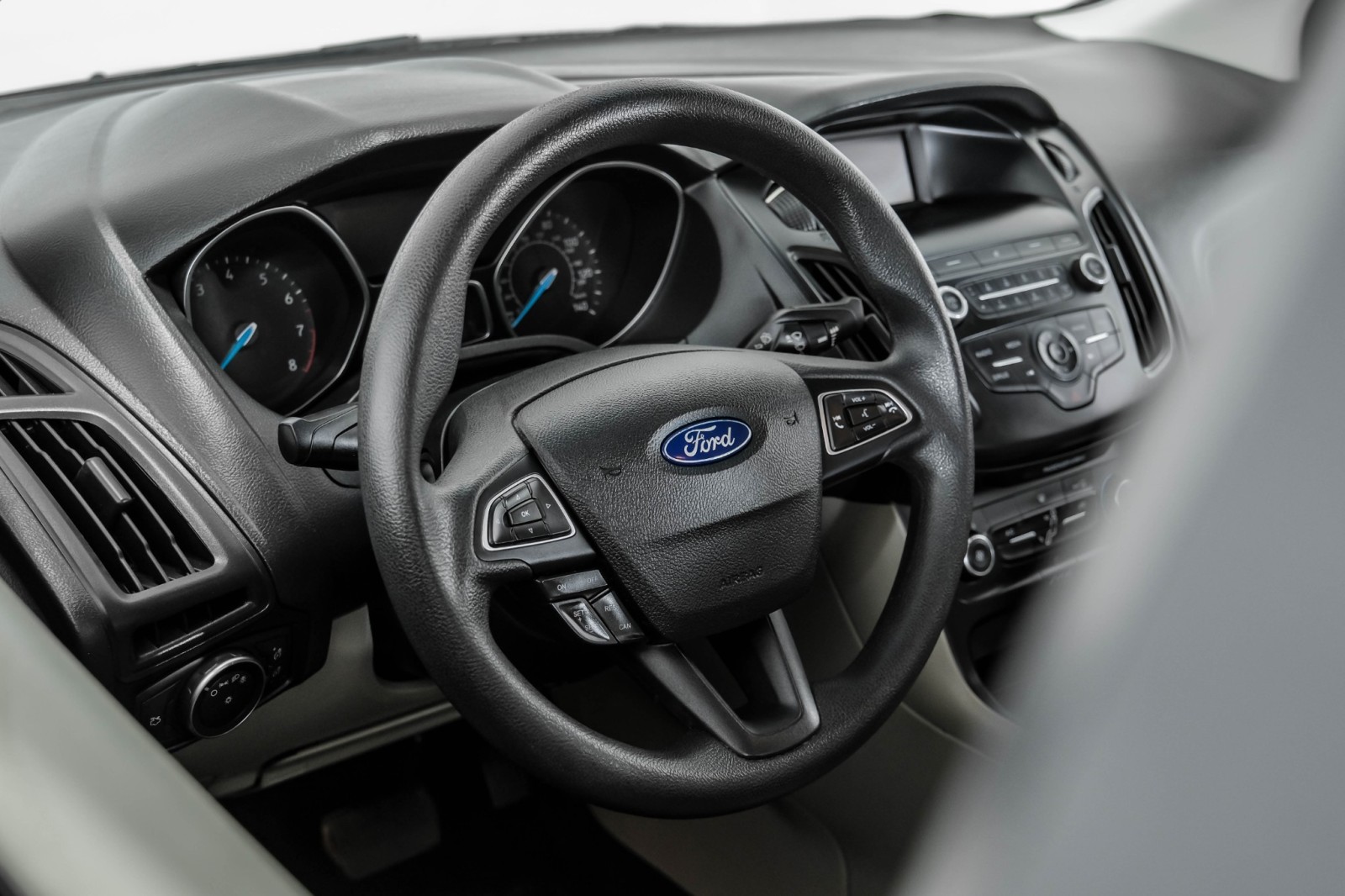 2018 Ford Focus SE AUTOMATIC REAR CAMERA BLUETOOTH CRUISE CONTROL  18