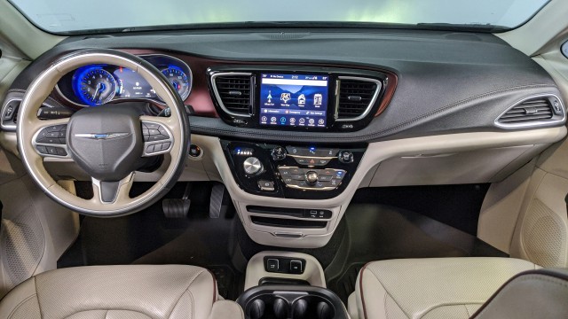 2020 Chrysler Pacifica Limited 22