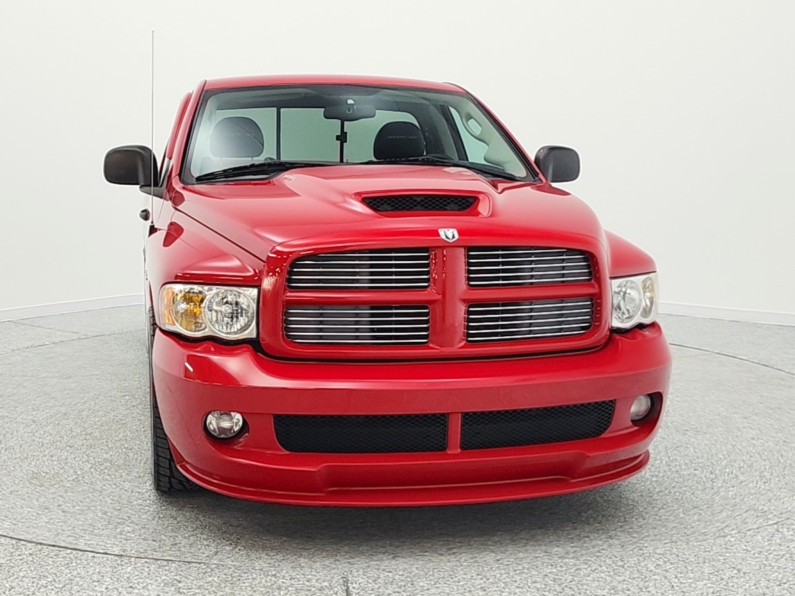 Used 2004 Flame Red Dodge 2dr Reg Cab 120.5 WB SRT-10 image 2