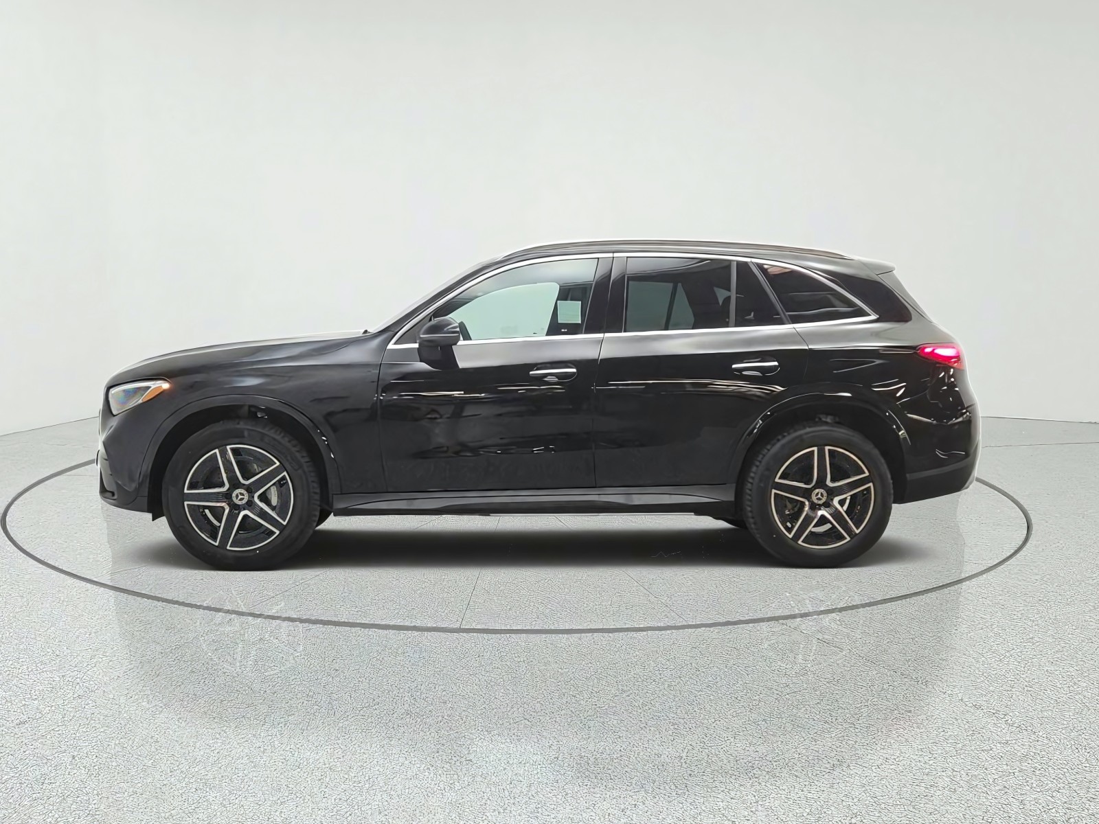 New 2026 Black Mercedes-Benz GLC 300 SUV image 8