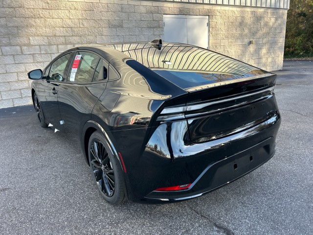 ToyotaPrius Plug-In Hybrid6