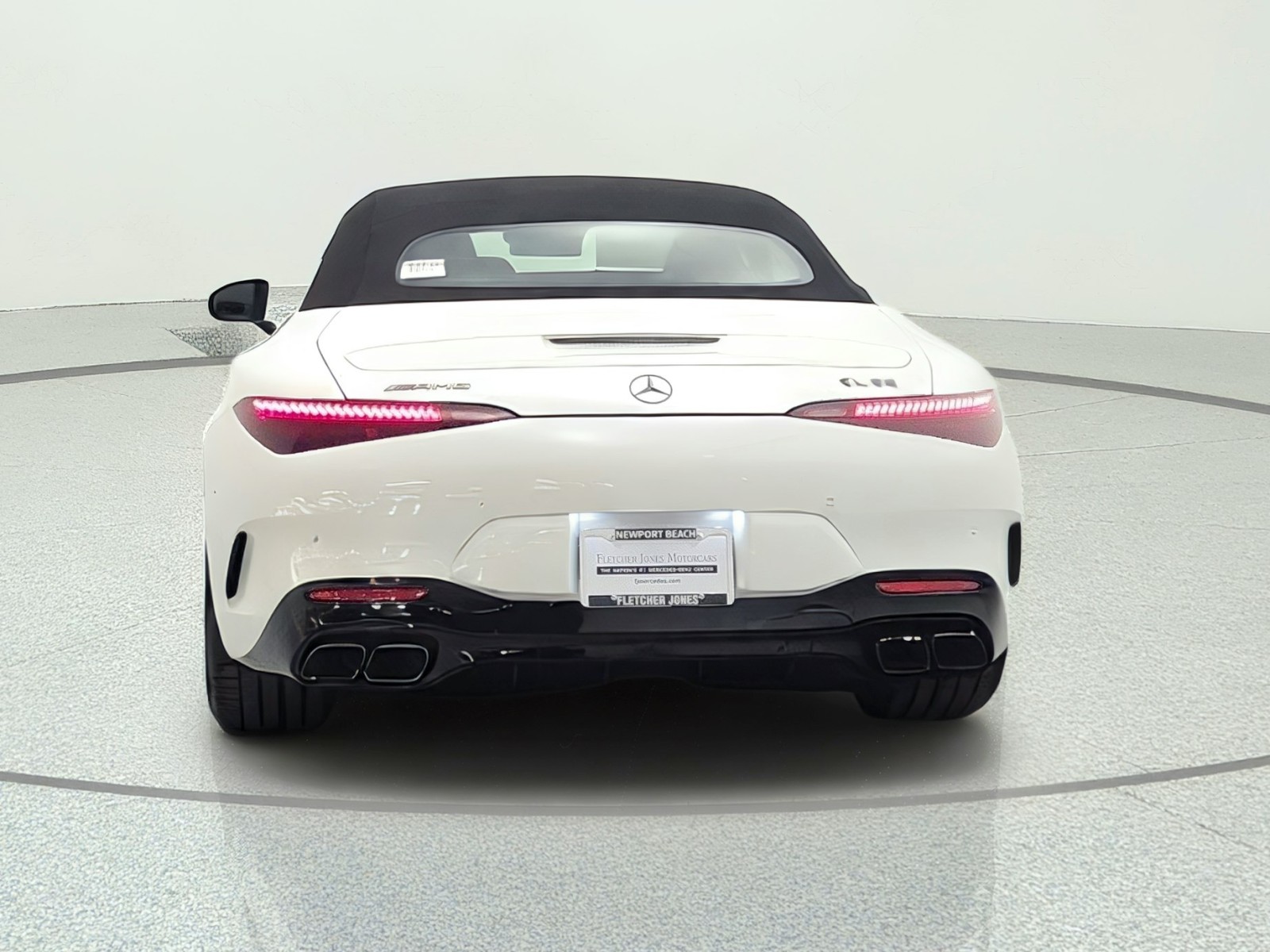 New 2027 MANUFAKTUR Moonlight White Metallic Mercedes-Benz AMG® SL 55 Roadster image 6