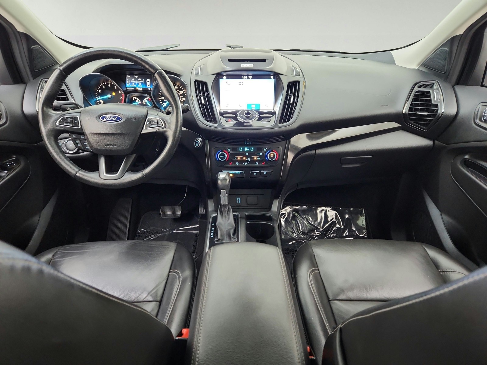 Used 2017 INGOT SILVER Ford Titanium image 24