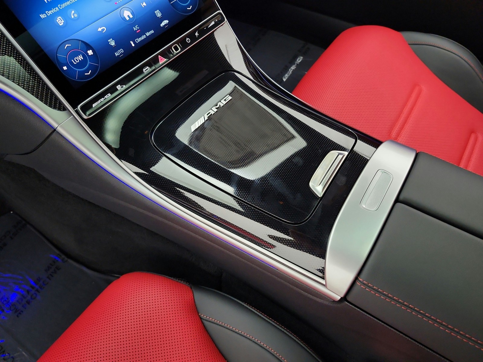 New 2027 MANUFAKTUR Graphite Grey Magno Mercedes-Benz AMG® CLE 53 4MATIC+ Coupe image 9