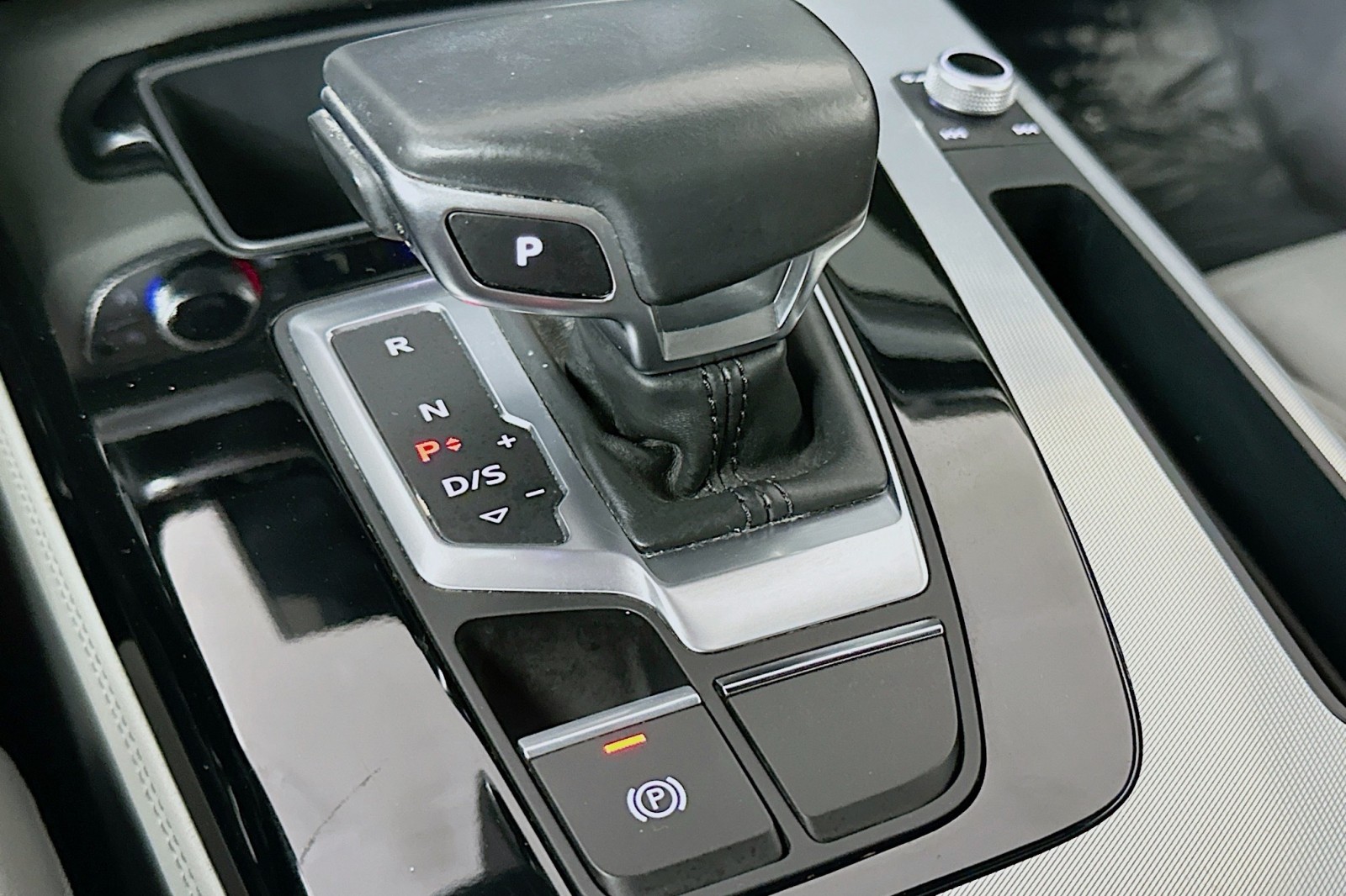 Used 2021 Ultra Blue Metallic Audi Premium Plus image 7