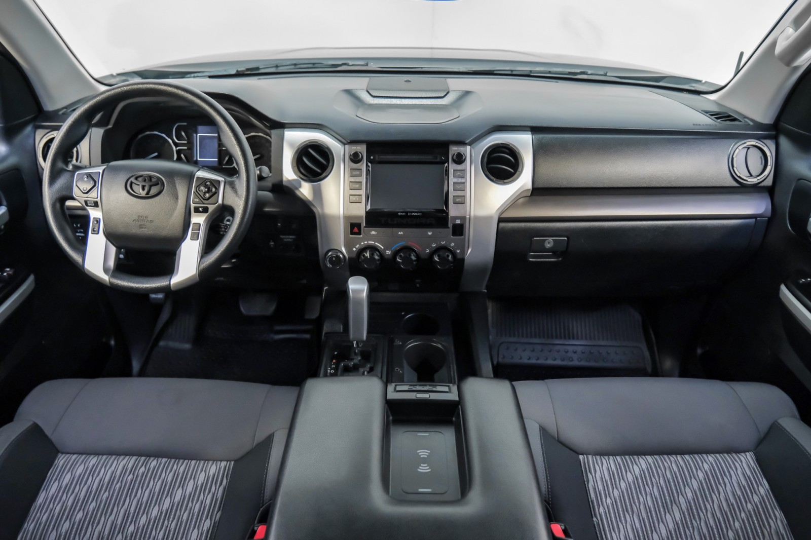 2018 Toyota Tundra 4WD CrewMax SR5 Lifted CustomWheels TowPkg RemoteStart 15