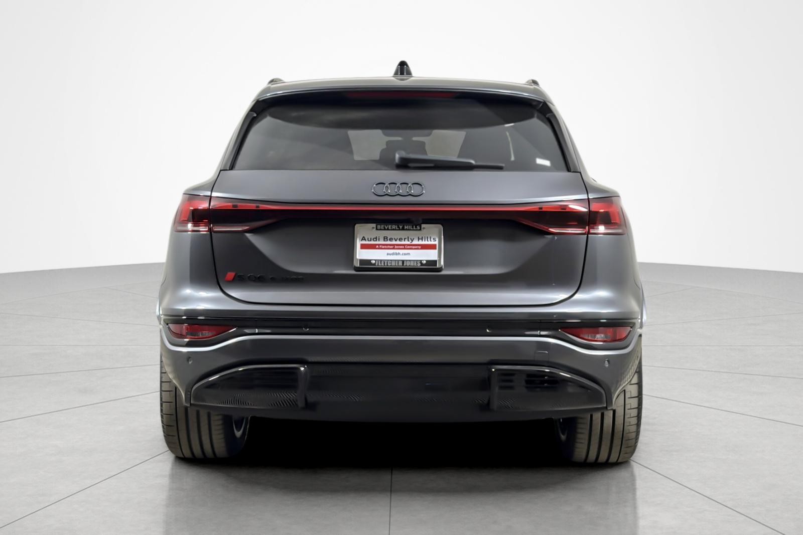 New 2027 Daytona Gray Pearl Effect Audi Premium Plus quattro image 5