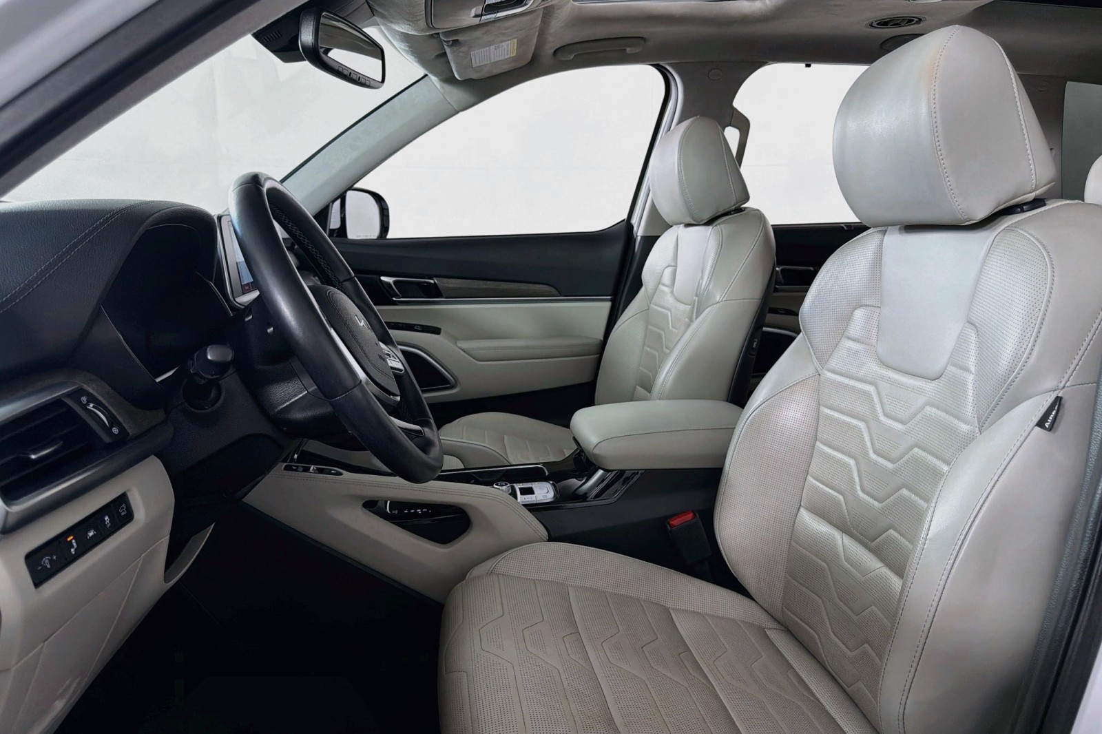 Used 2022 Glacial White Pearl Kia SX image 18