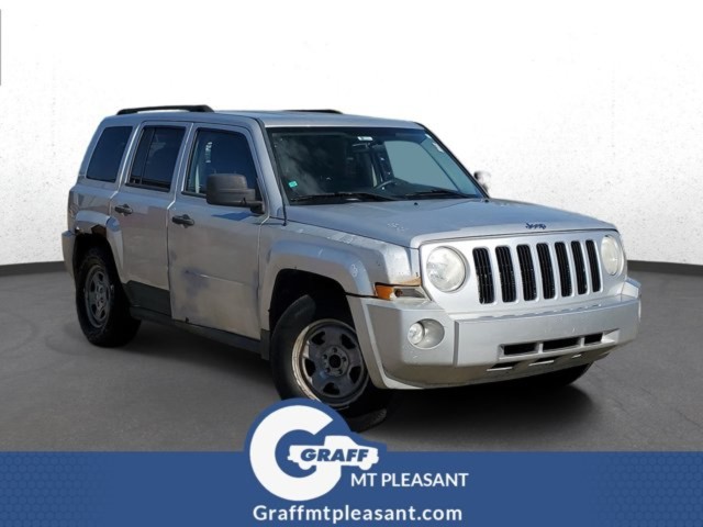 2010 Jeep Patriot SUV / Crossover Front-Wheel Drive