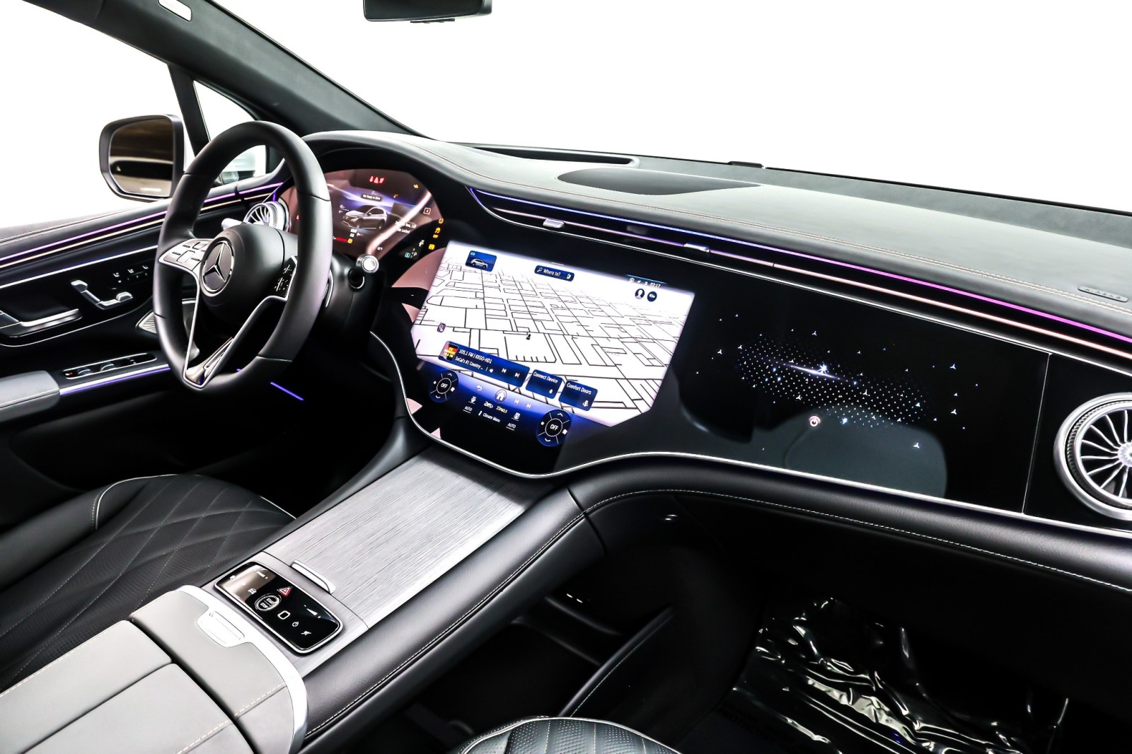 New 2026 MANUFAKTUR Moonlight White Metallic Mercedes-Benz EQS 550 image 5