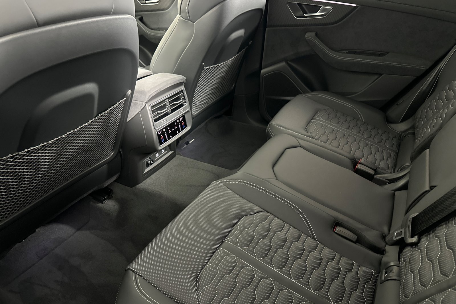 New 2026 Daytona Gray Pearl Effect Audi performance quattro image 11