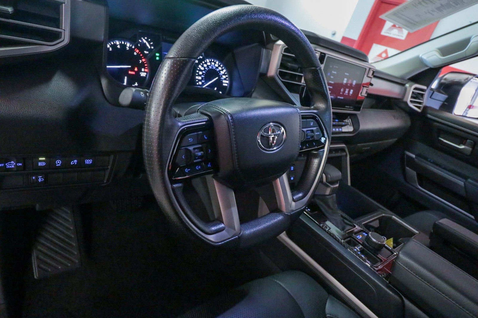 Used Car 2022 Toyota Tundra 4wd  Sr5 For Sale Under $50,000 In Austin, Texas