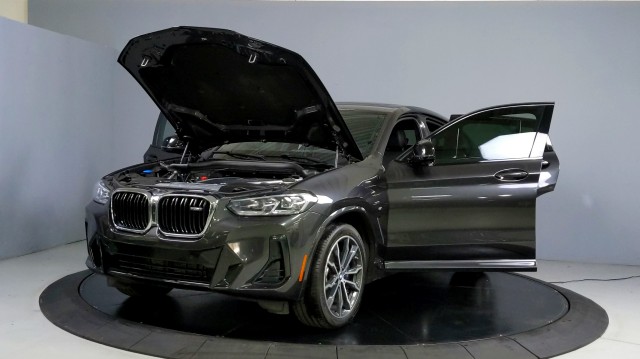 2022 BMW X4 M40i 11