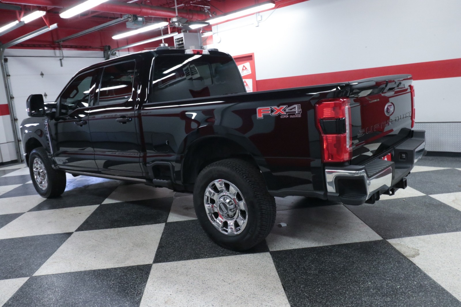 Used Car 2023 Ford Super Duty F-250 Srw  Lariat For Sale Under $80,000 In Austin, Texas