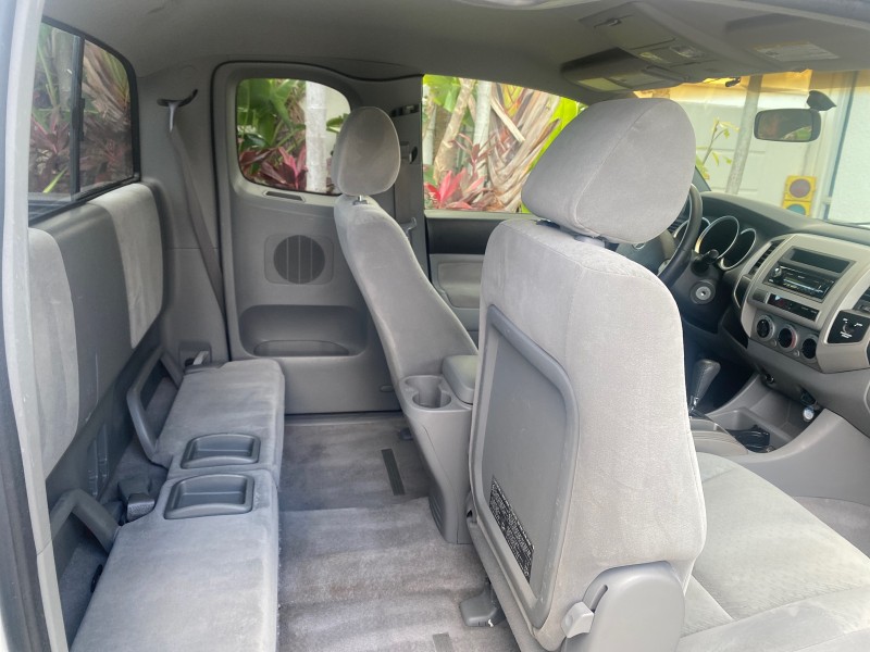 2005 Toyota Tacoma LOW MILES 58,735 X CAB in , 
