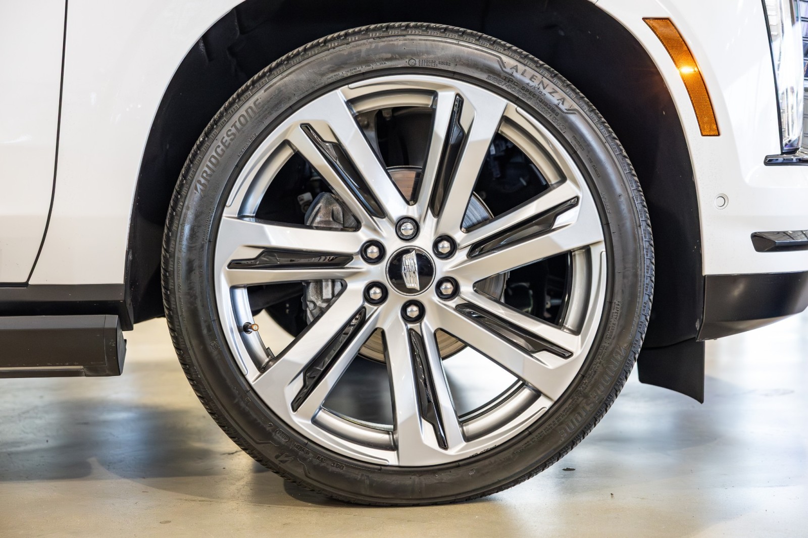 Used Car 2025 Cadillac Escalade  4wd Sport Platinum - 24 Inch Wheels - Crystal White Paint For Sale Under $120,000 In Boerne, Texas