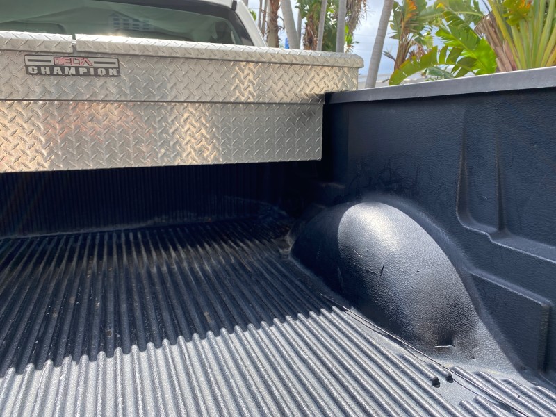 2005 Ford F-150 PU STX LOW MILES 18,931 in , 
