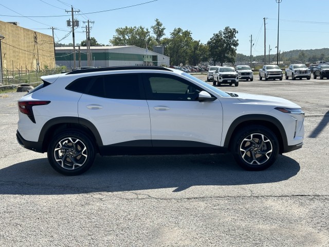 2024 Chevrolet Trax LT 2