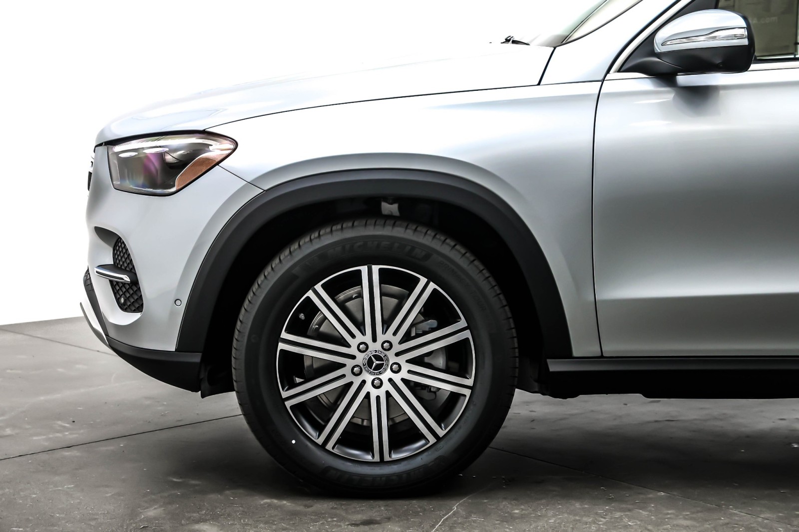 New 2026 Cirrus Silver Metallic Mercedes-Benz GLE 350 image 10