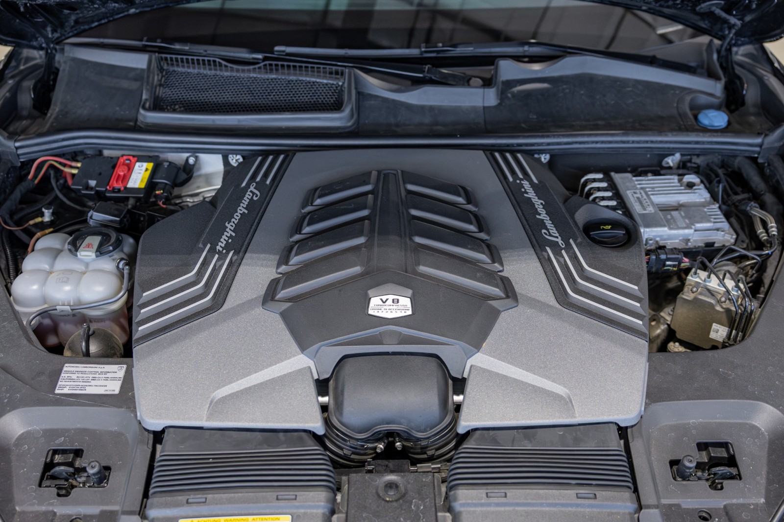 Used Car 2019 Lamborghini Urus  For Sale Under $200,000 In Boerne, Texas