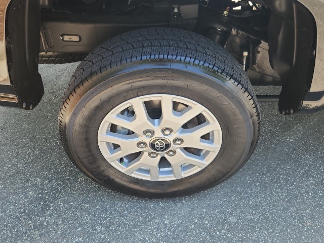 ToyotaTacoma 4WD9