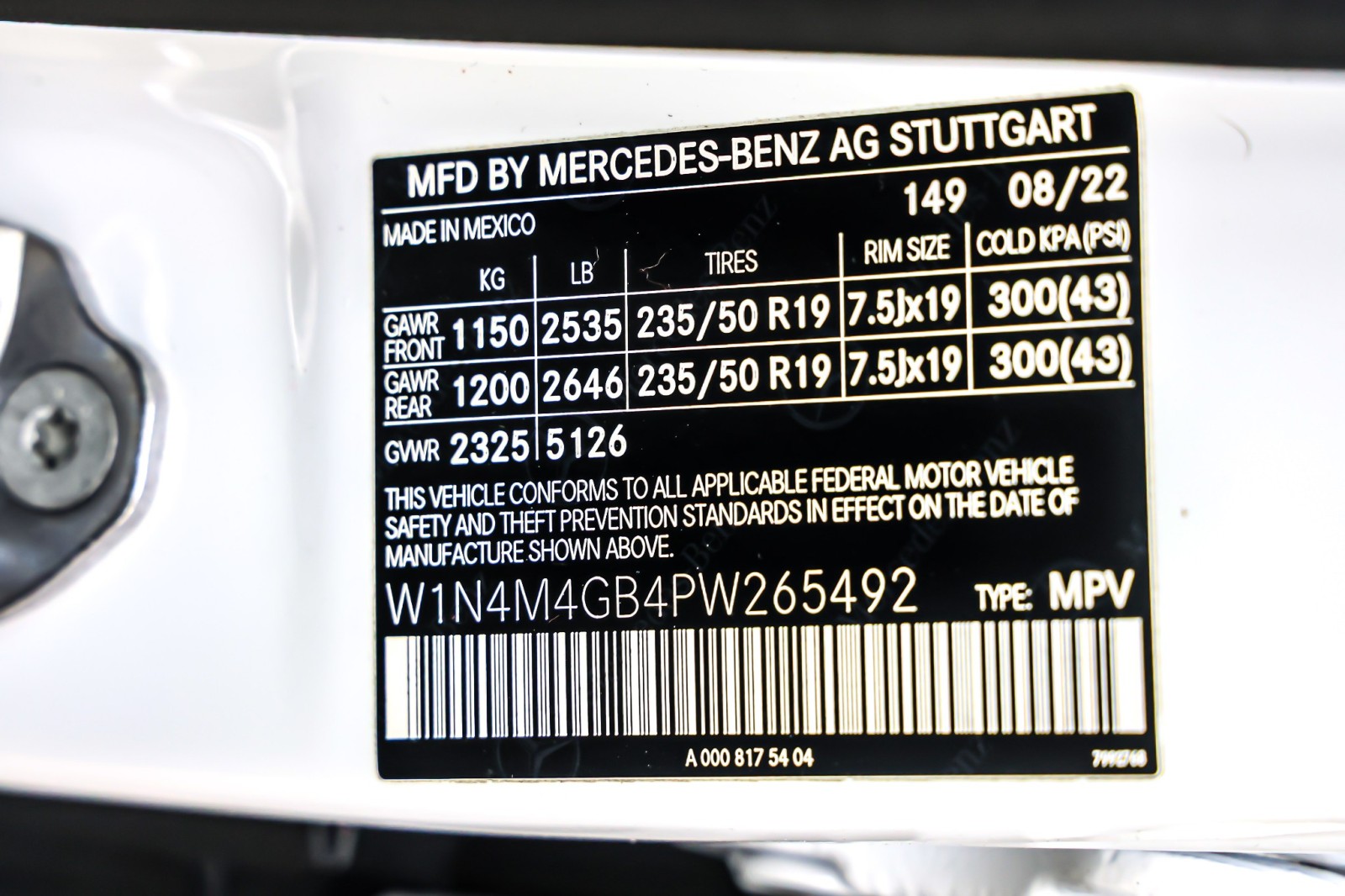 Used 2023 Polar White Mercedes-Benz GLB 250 SUV image 25