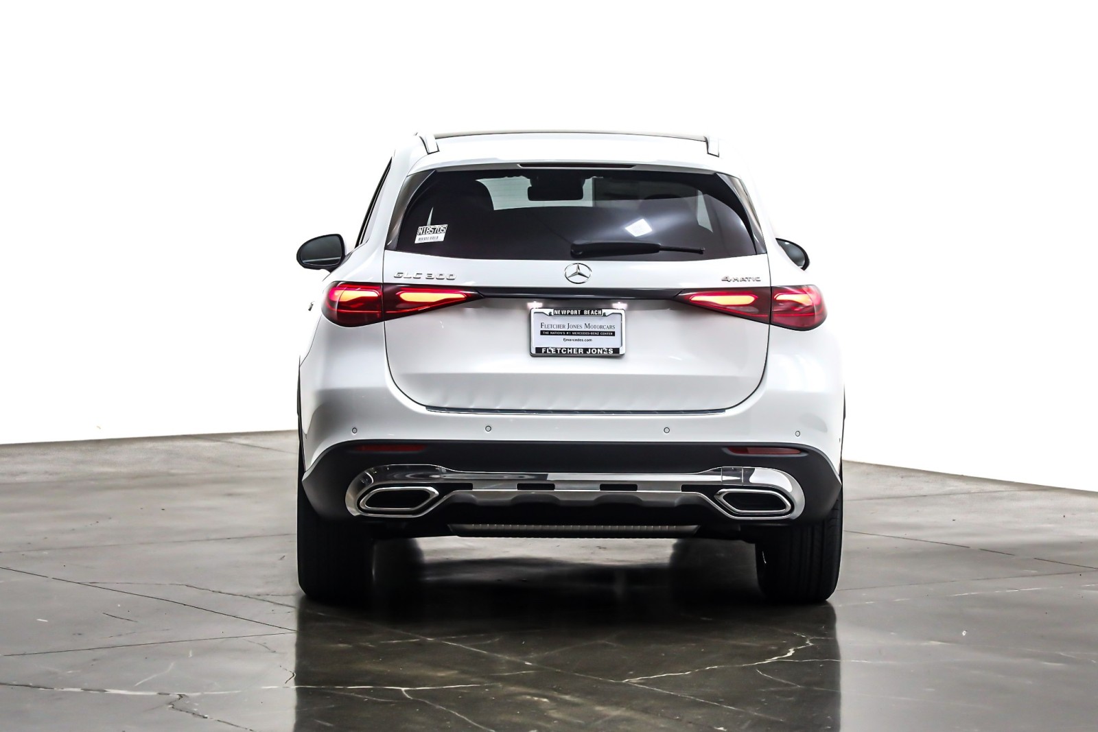 New 2026 Polar White Mercedes-Benz GLC 300 image 3