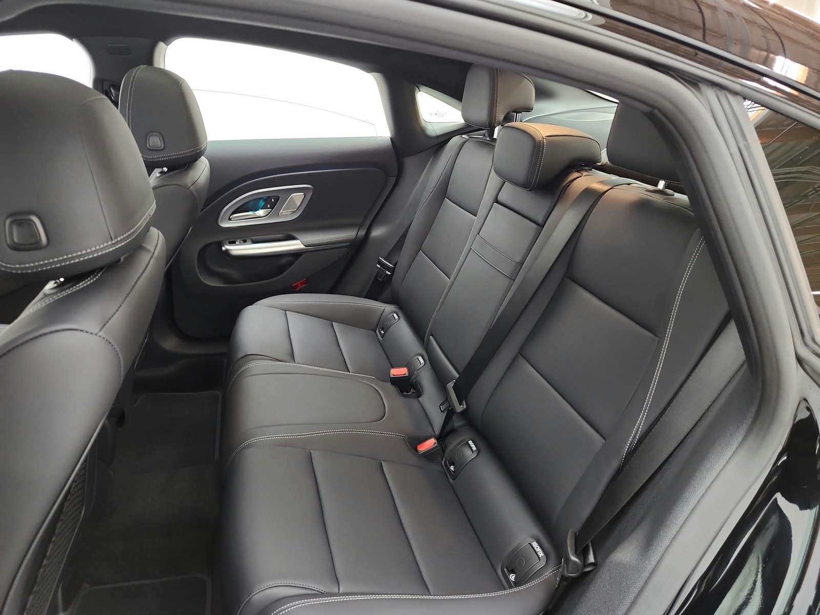 New 2027 Night Black Mercedes-Benz CLA 220 Hybrid FWD image 11