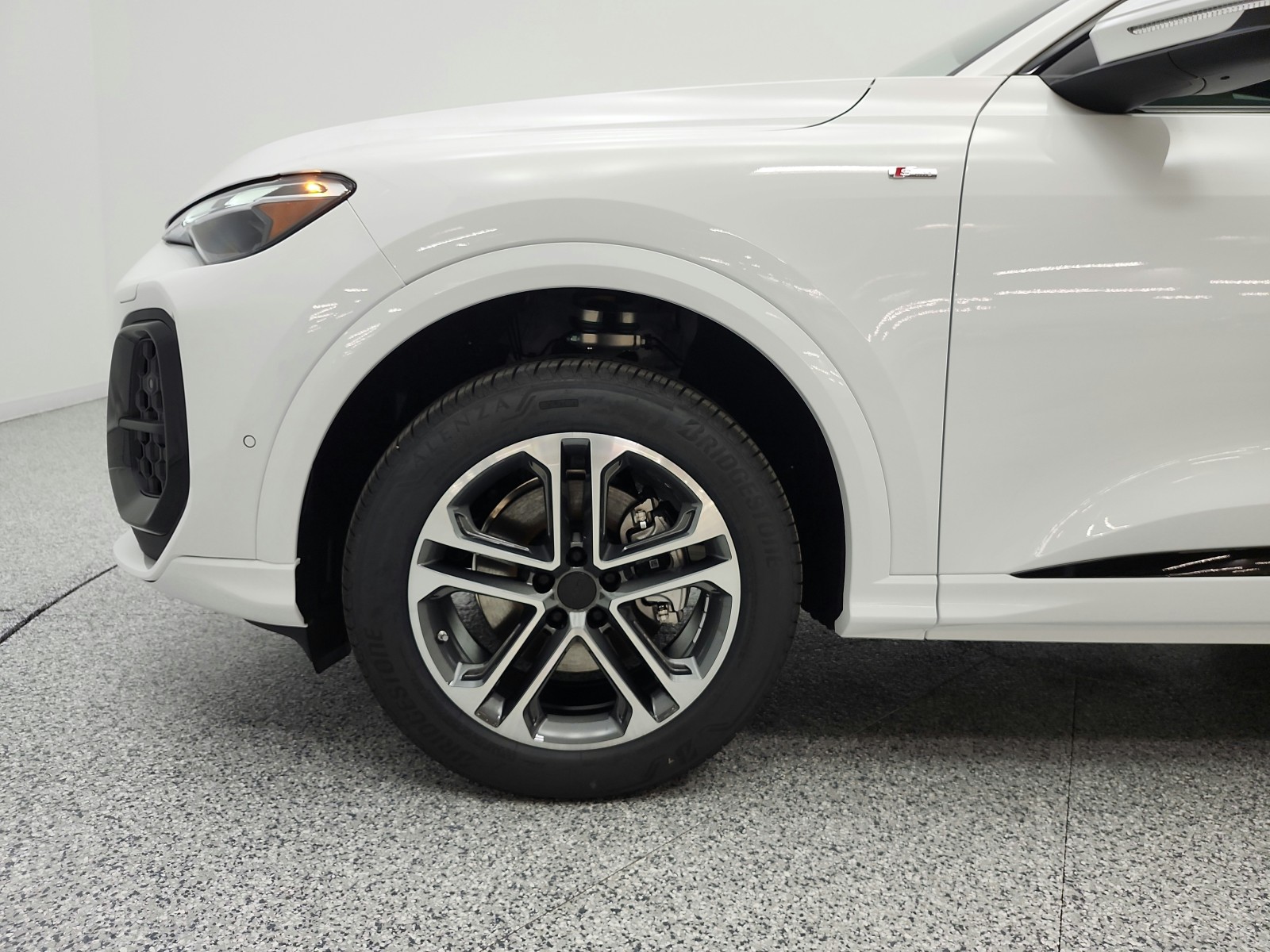 New 2026 Arkona White Audi Premium 2.0 TFSI quattro image 15