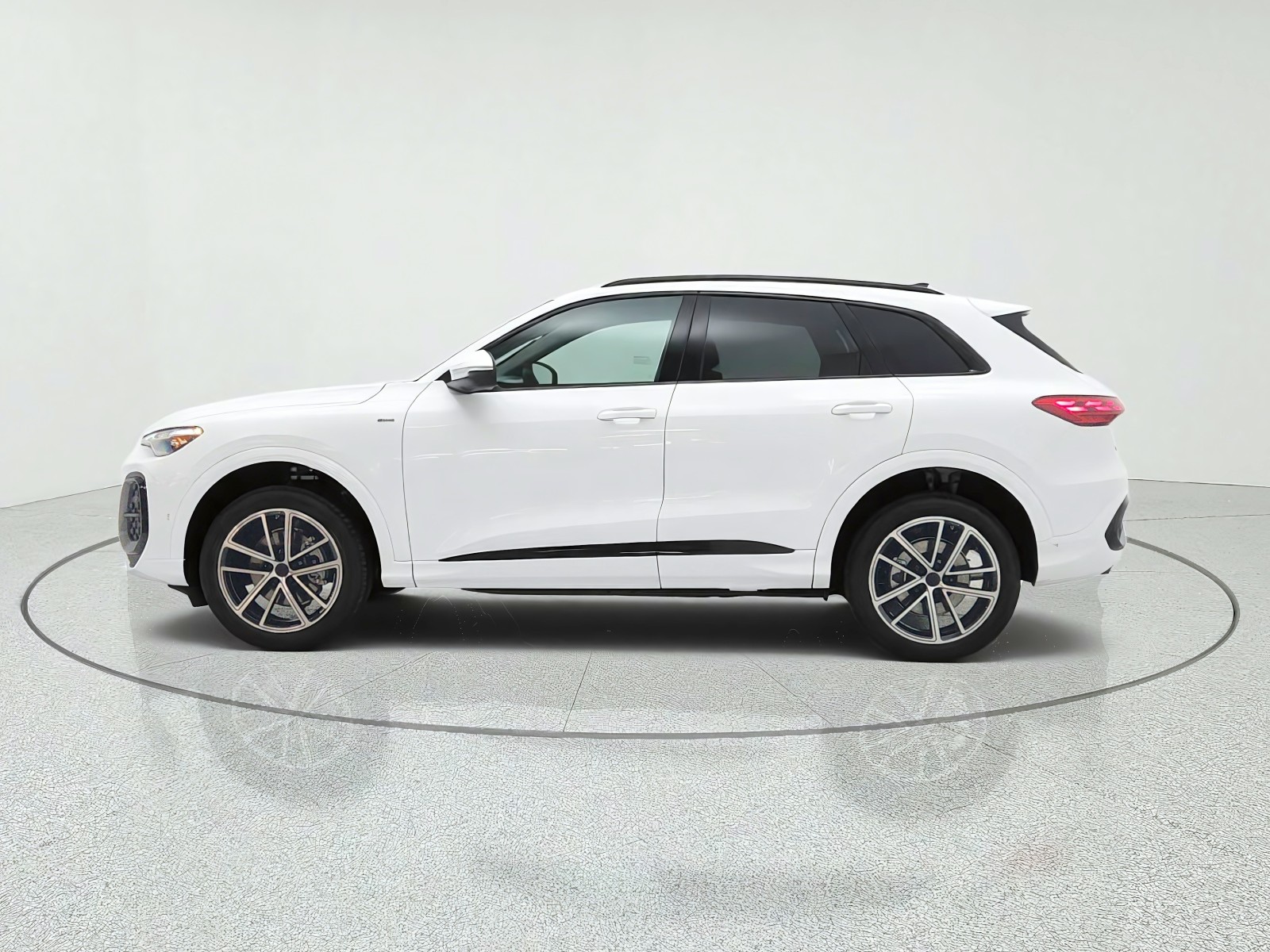 New 2026 Arkona White Audi Premium Plus 2.0 TFSI quattro image 8