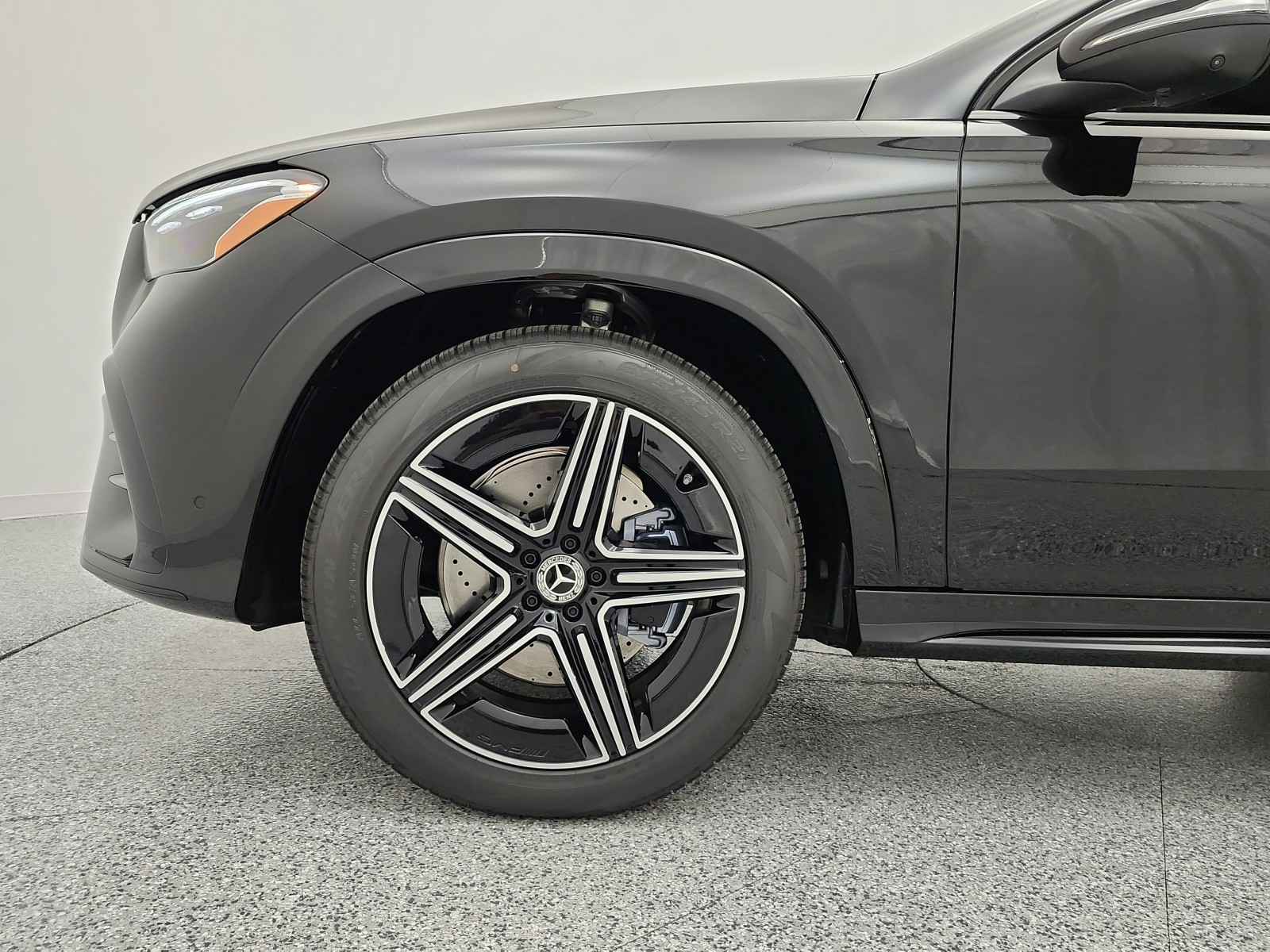 New 2026 Black Mercedes-Benz GLE 450 image 12