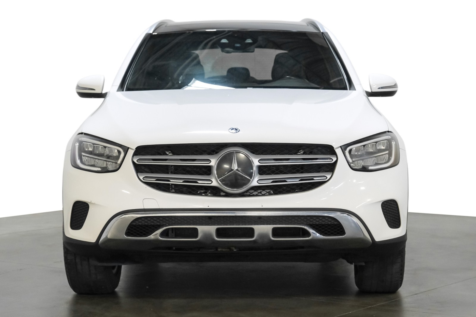 2020 Mercedes-Benz GLC 300 4MATIC MultiMediaPkg PremiumPkg PanoRoof 18Alloys 3