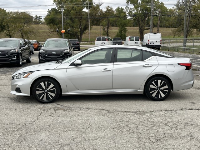 2022 Nissan Altima 2.5 SV 6