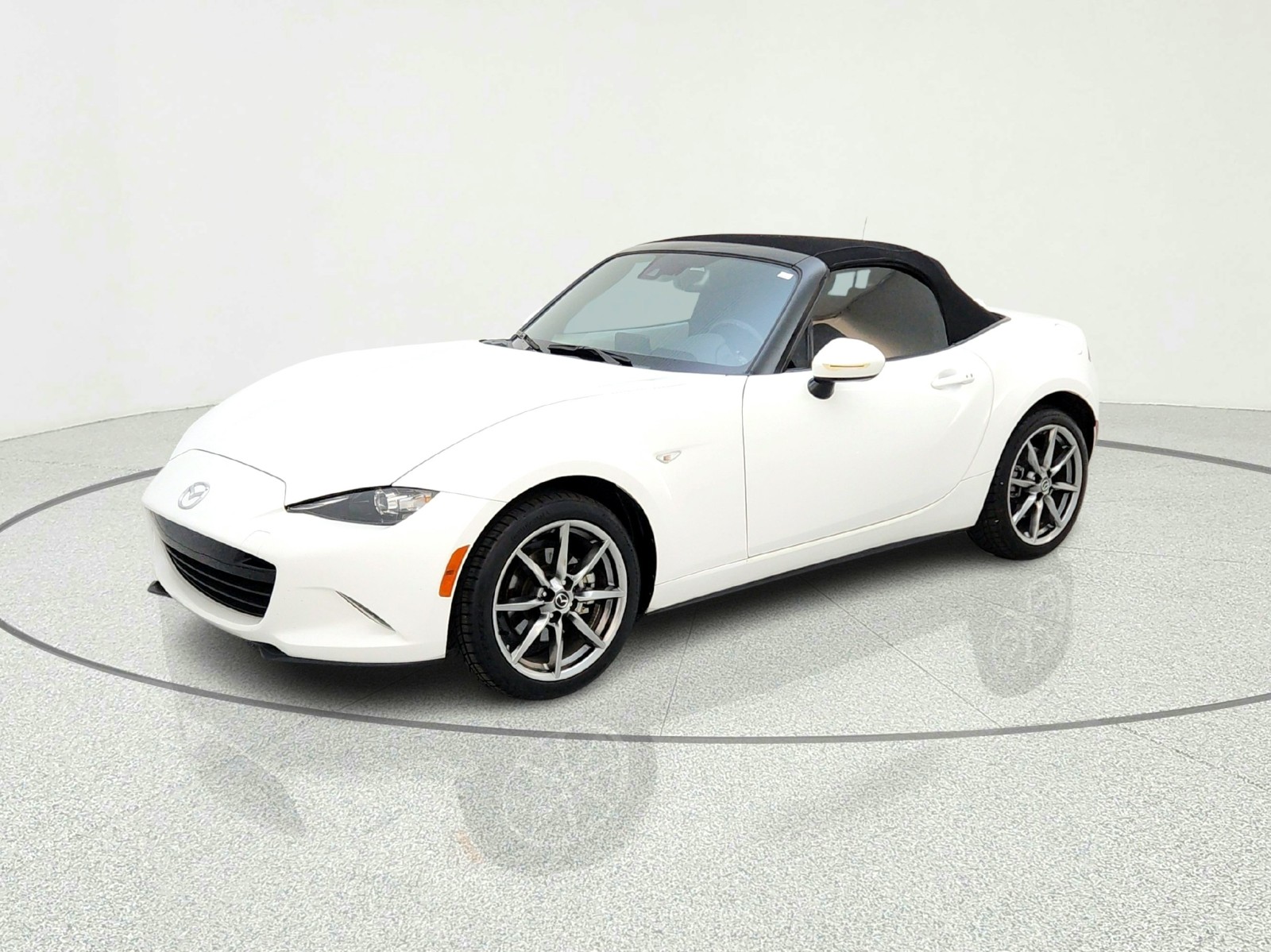 2022 Mazda MX-5 Miata 2022 Mazda MX-5 Miata Grand Touring Convertible
