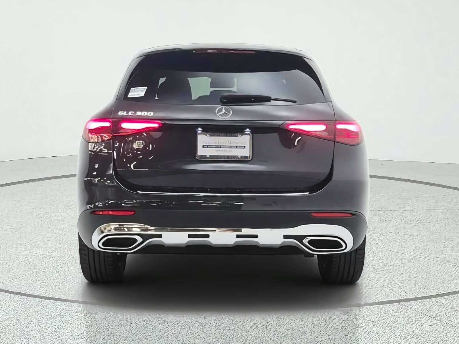 New 2027 Graphite Grey Metallic Mercedes-Benz GLC 300 SUV image 6
