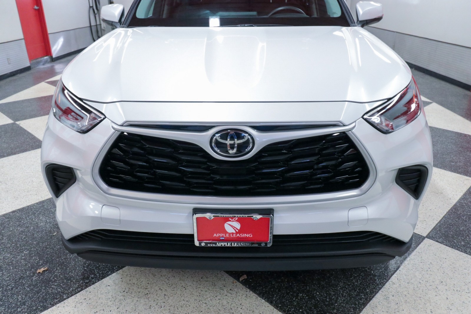 Used Car 2022 Toyota Highlander  L For Sale In Austin, Texas