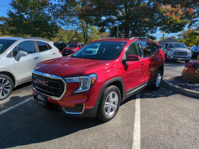 2022 GMC Terrain SLE 3