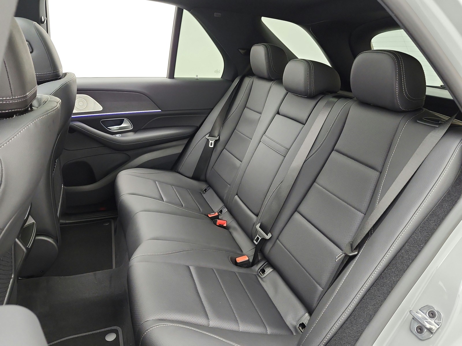 New 2026 MANUFAKTUR Alpine Grey Mercedes-Benz GLE 450 image 11