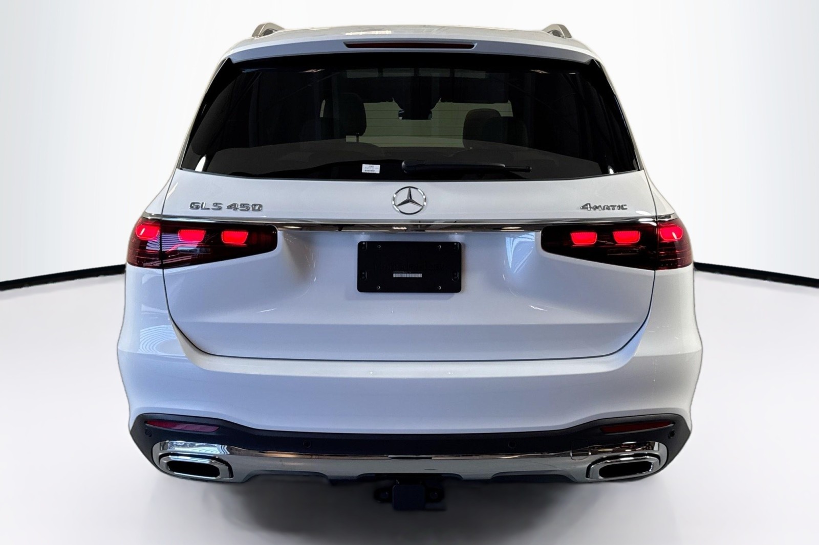 New 2026 MANUFAKTUR Moonlight White Metallic Mercedes-Benz GLS 450 4MATIC® SUV image 6