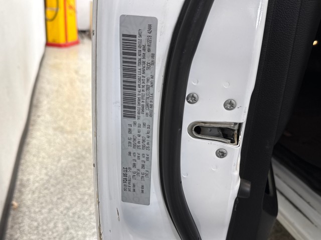 2020 Ram 1500 Classic SLT 4WD 5.7L-V8 in ,